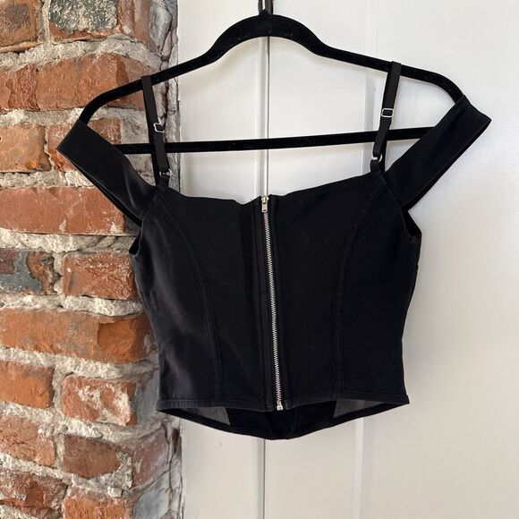 I.AM.GIA Black Crop Top - Picture 2 of 8
